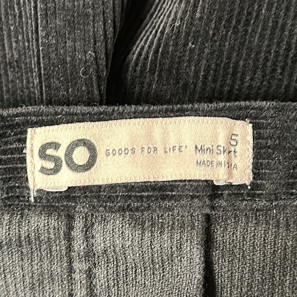 Black Corduroy Mini Skirt SO Goods For Life Size 5 - Picture 6 of 7